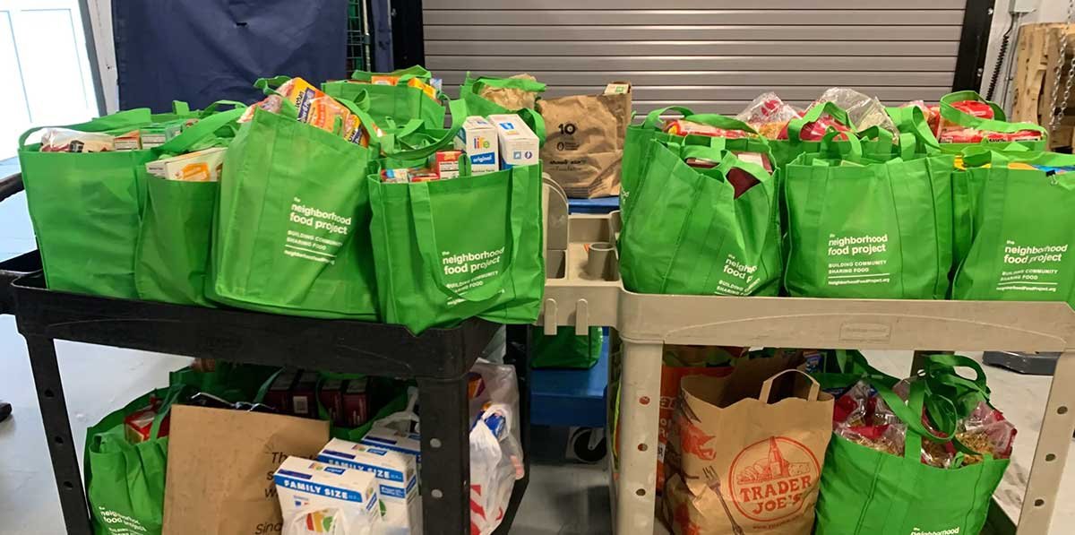 Newport-County-Neighborhood-Food-Project Pick up day
